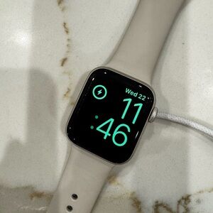 Apple Watch SE - Starlight